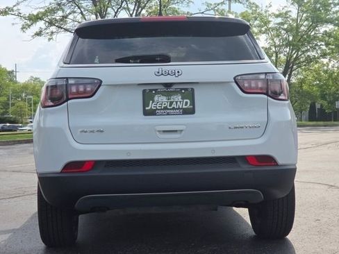 Used 2024 Jeep Compass Limited w/ Sun and Sound Group AWD/4WD image 24