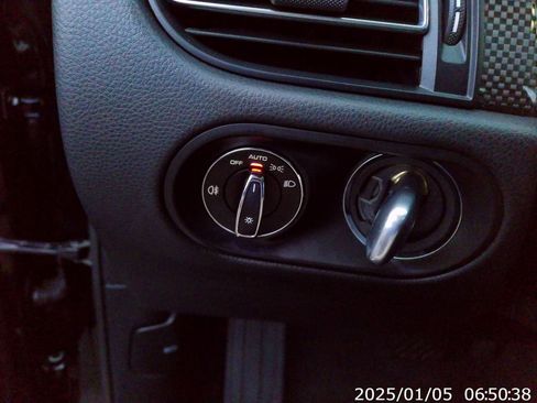 Used 2023 Porsche Macan S image 18