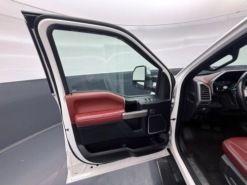 Used 2020 Ford F150 Platinum w/ Technology Package AWD/4WD image 22