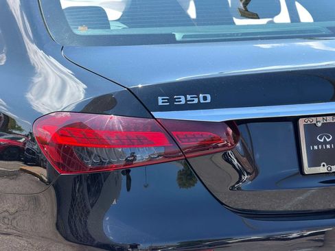Used 2022 Mercedes-Benz E 350 4MATIC Sedan image 16