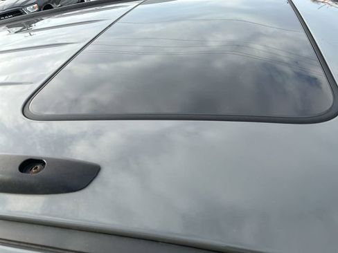 Used 2021 Jeep Grand Cherokee Laredo X image 10