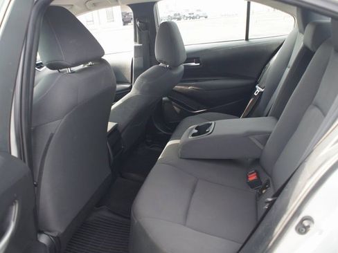 Used 2021 Toyota Corolla LE image 10