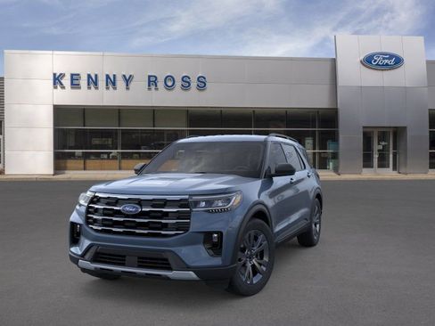 New 2026 Ford Explorer Active w/ Active Comfort Package AWD/4WD image 3