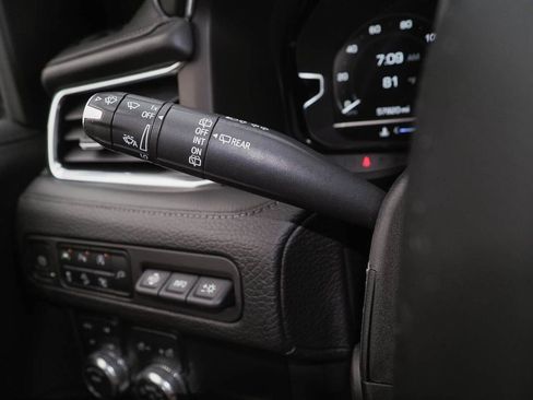 Used 2022 GMC Yukon Denali AWD/4WD image 29