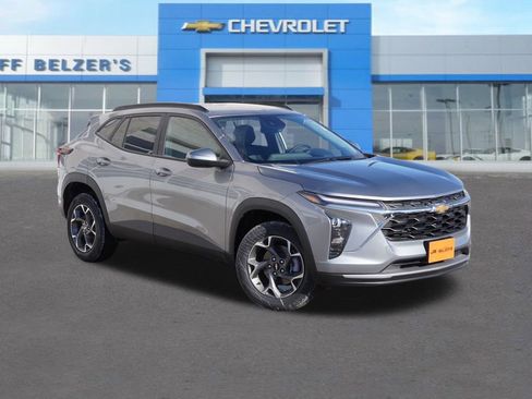 New 2026 Chevrolet Trax LT w/ Driver Confidence Package image 1