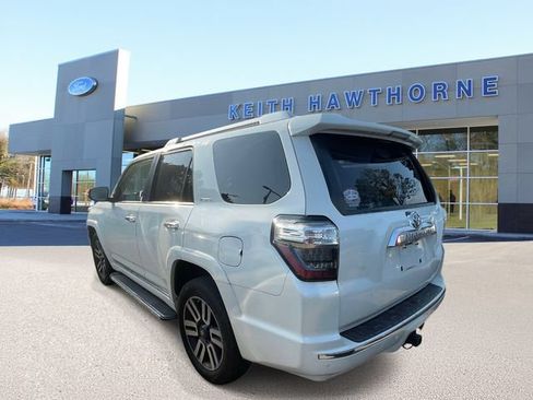 Used 2020 Toyota 4Runner Limited AWD/4WD image 5