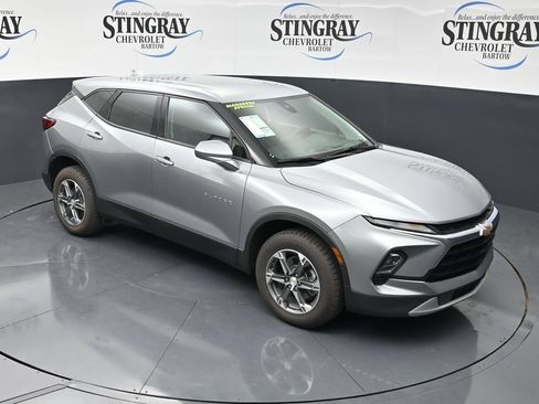 Used 2025 Chevrolet Blazer LT FWD image 21