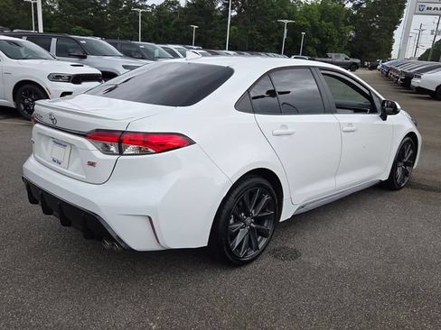 Used 2024 Toyota Corolla SE FWD image 12