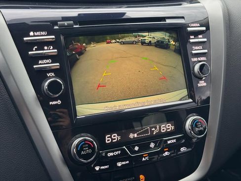 Certified 2024 Nissan Murano SV w/ SV Midnight Edition Package FWD image 23