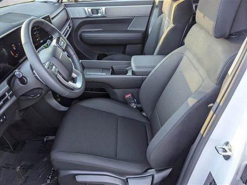 New 2026 Hyundai Santa Fe SE image 4