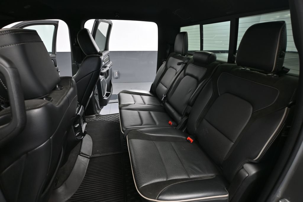 Used 2021 RAM 1500 Laramie w/ Sport Appearance Package AWD/4WD image 29