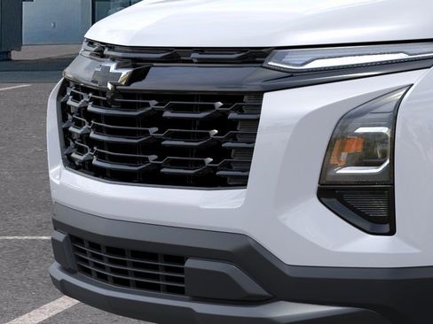 New 2026 Chevrolet Equinox LT w/ Convenience Package II FWD image 13