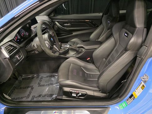 Used 2018 BMW M4 Coupe RWD image 17