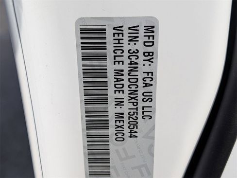 Certified 2023 Jeep Compass Limited image 25