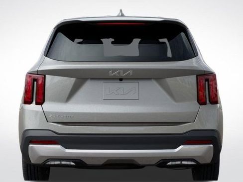 New 2026 Kia Sorento LX FWD image 13