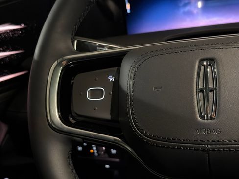 New 2026 Lincoln Nautilus Reserve AWD/4WD image 22