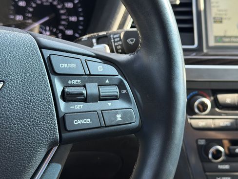 Used 2018 Genesis G80 3.8 AWD/4WD image 15