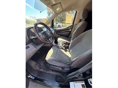 Used 2017 Nissan NV200 SV w/ Technology Package FWD image 10