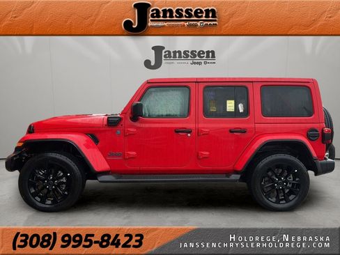 Used 2025 Jeep Wrangler Sahara image 1