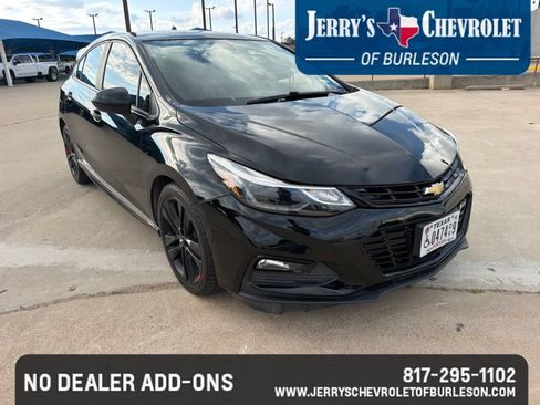 Used 2018 Chevrolet Cruze LT w/ Convenience Package FWD image 4