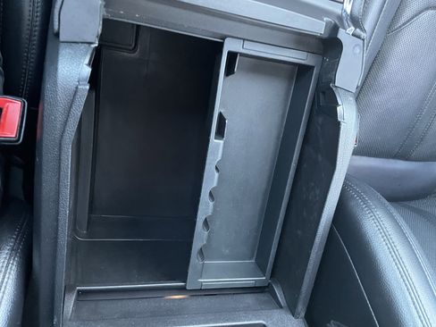 Used 2019 Ford Expedition Max Limited image 24