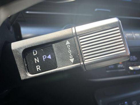 Certified 2024 Hyundai Kona Limited AWD/4WD image 21