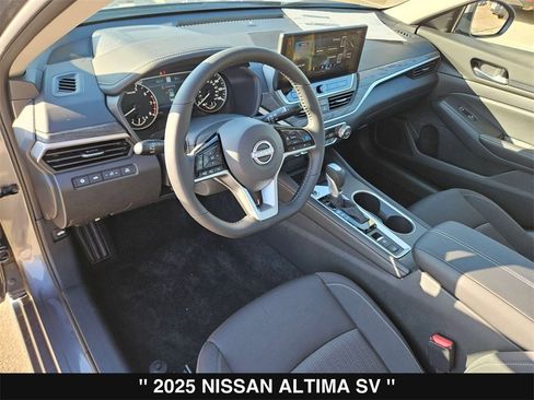 New 2025 Nissan Altima 2.5 SV image 13