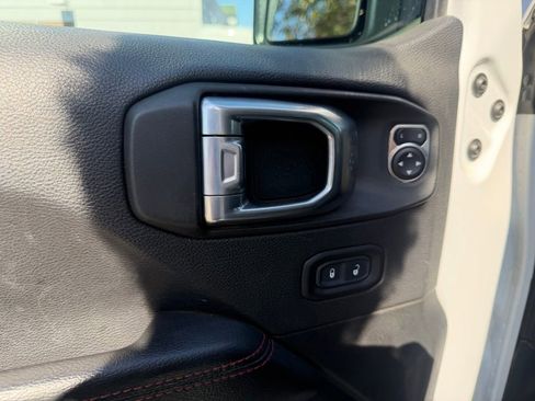 Used 2021 Jeep Wrangler Unlimited Rubicon AWD/4WD image 20