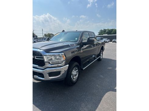 Used 2024 RAM 2500 Tradesman w/ Towing Technology Group AWD/4WD image 3