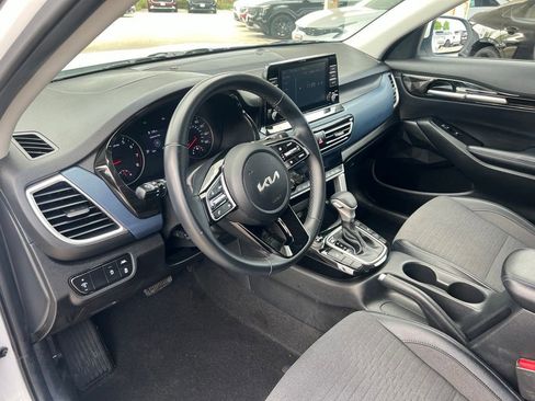 Certified 2023 Kia Seltos S AWD/4WD image 6