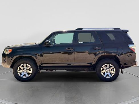 Used 2016 Toyota 4Runner Trail Premium AWD/4WD image 7