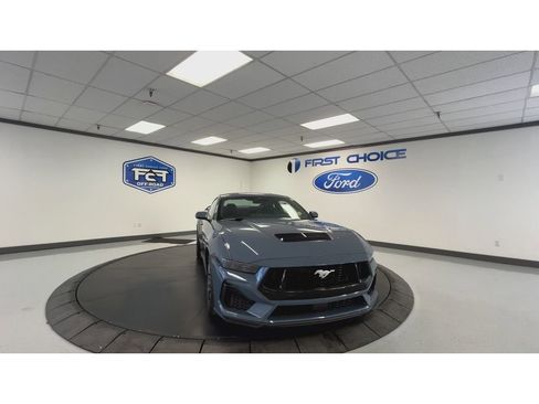 New 2025 Ford Mustang GT image 4