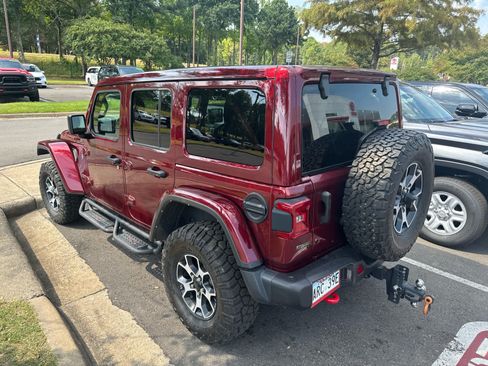 Used 2021 Jeep Wrangler Unlimited Rubicon AWD/4WD image 3
