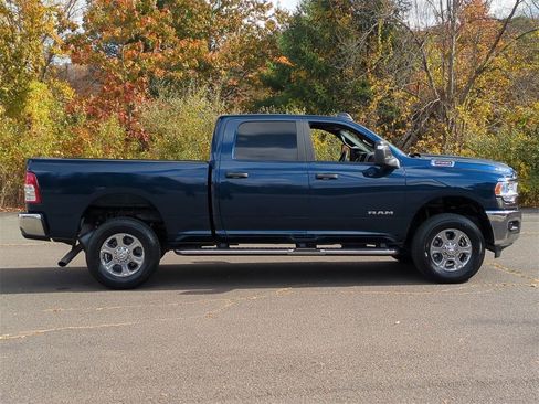 Used 2024 RAM 2500 Big Horn w/ Bed Utility Group image 3