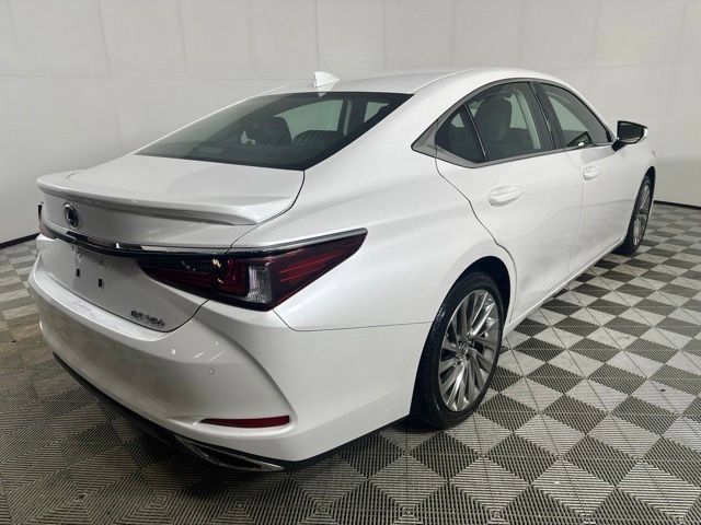 Used 2023 Lexus ES 350 Ultra Luxury w/ Accessory Package (Z2) FWD image 9