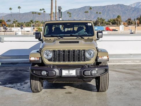 New 2026 Jeep Gladiator Sport image 3