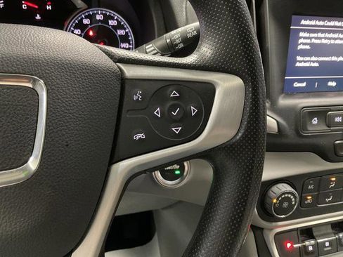 Used 2022 GMC Terrain SLE image 20