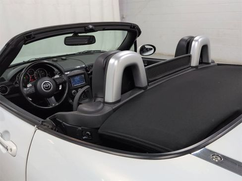 Used 2013 MAZDA MX-5 Miata Grand Touring w/ Premium Pkg image 7