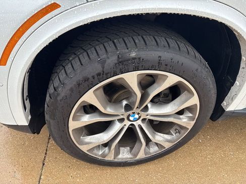 Used 2017 BMW X5 xDrive40e image 8