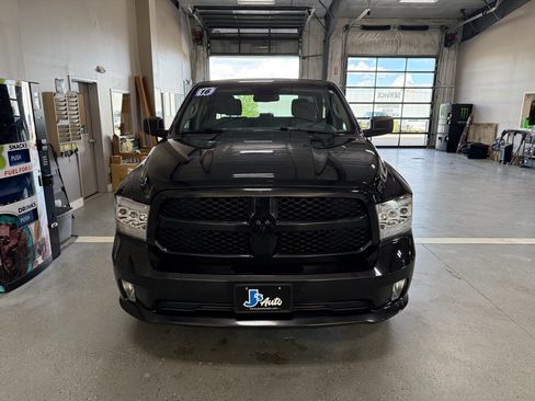 Used 2016 RAM 1500 Express w/ Black Ram 1500 Express Group AWD/4WD image 3