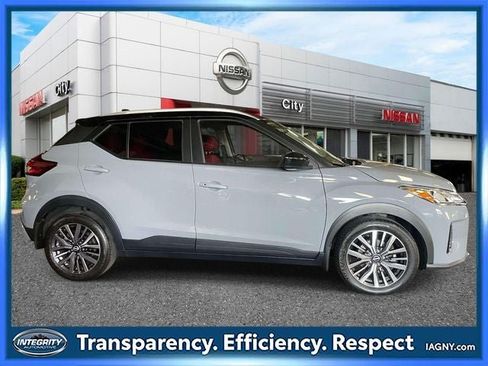 Certified 2023 Nissan Kicks SV FWD image 5
