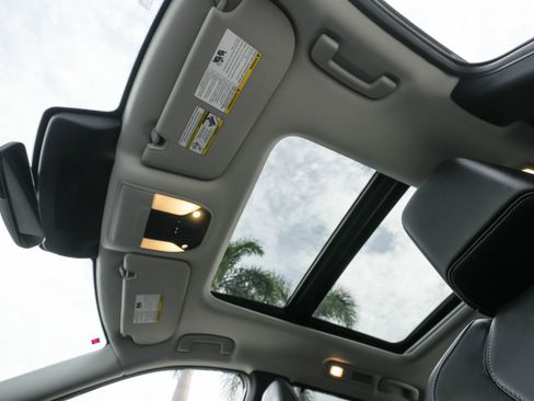 Used 2024 INFINITI QX60 Luxe image 19