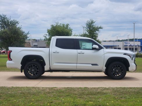 New 2026 Toyota Tundra Platinum AWD/4WD image 7