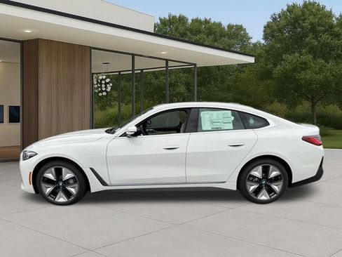 New 2026 BMW i4 xDrive40i w/ Driving Assistance Package AWD/4WD image 13