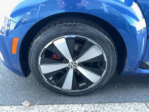 Used 2012 Volkswagen Beetle 2.0T image 26