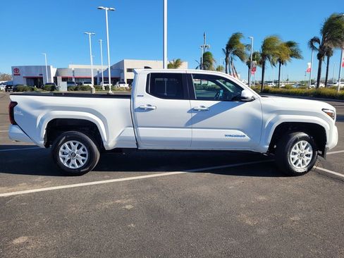 Used 2026 Toyota Tacoma SR5 image 3
