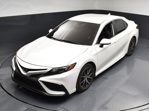 Used 2021 Toyota Camry SE FWD image 42