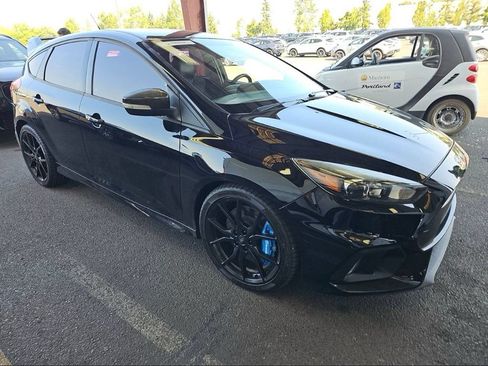 Used 2017 Ford Focus RS AWD/4WD image 3