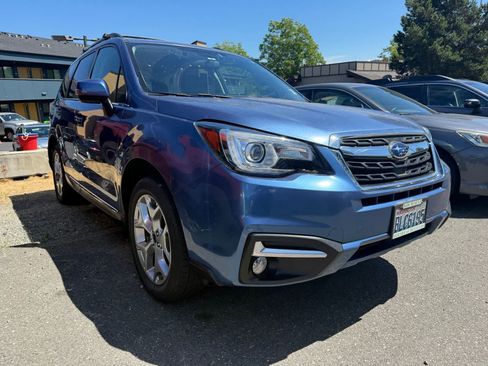 Used 2018 Subaru Forester 2.5i Touring AWD/4WD image 4
