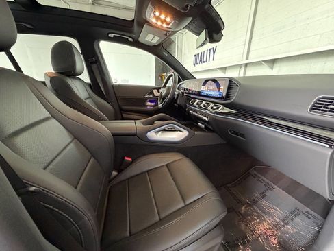 Used 2025 Mercedes-Benz GLE 450e 4MATIC image 22